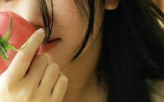 免费瓜皮湿漉漉？来51在线吃瓜体验一把甜咸皆有的爆料