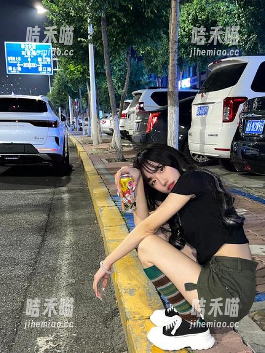 718黑瓜吃料 在线聊天,718黑瓜吃料,一边吃瓜一边漫无目的地瞎聊~