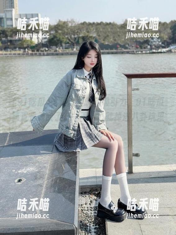 论最新黑料的吸引力，91吃瓜简直是无敌了，一不小心就掉进八卦坑里！