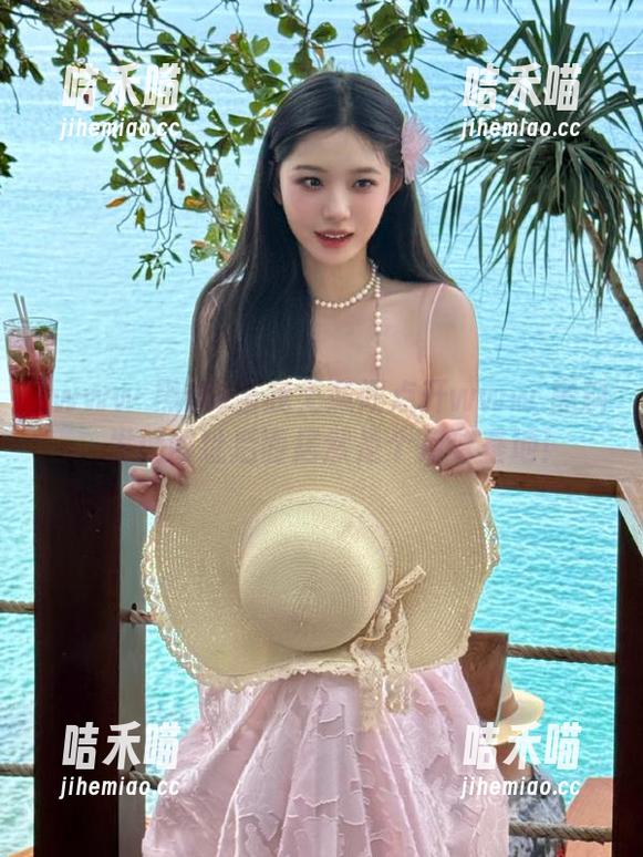 www.黑料 当我无意间点开www.黑料,发现网址后面居然是个月球基地!