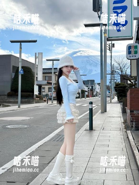 一起吃瓜 “一起吃瓜”首页更新全记录,视频一箩筐,你准备好“吃”了吗?