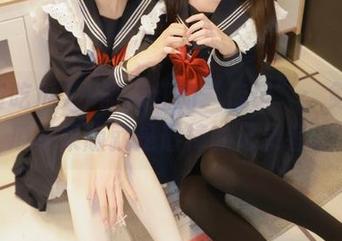 一部网红的“传记”：免费吃瓜苹果版就是最棒的记录者。