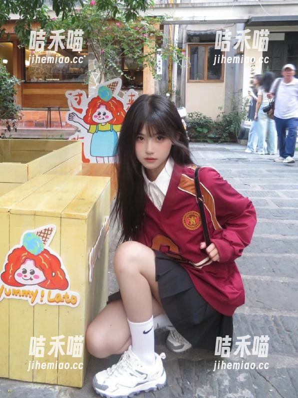 想要神仙操作？快来收藏这款免费吃瓜网！