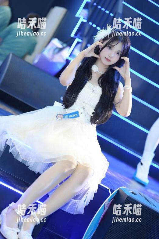 吃瓜网 吃瓜网51cgfun:直达八卦现场,看着更像是一场让人无奈的综艺。