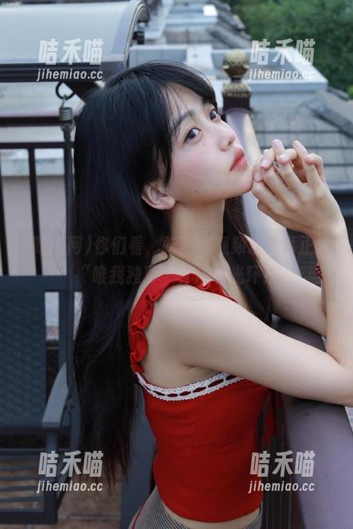 你们看，吃瓜网视频才是真正的“唯我独尊”，自带光环！