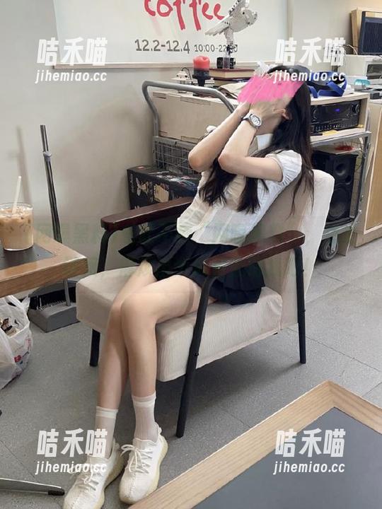 网曝黑料 乐此不疲“网曝黑料”,点击链接,麻烦出个瓜宴邀请我吧!