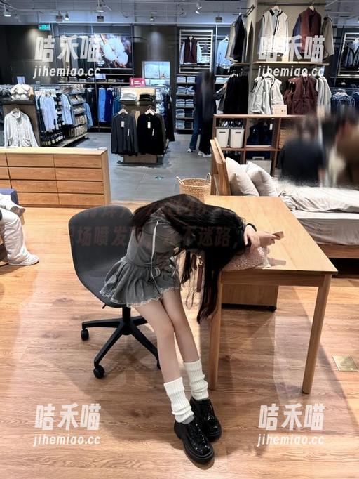 黑料不打烊 “zztt45.su黑料不打烊”:在职场喷发版,永不迷路,事业的黑料导航!