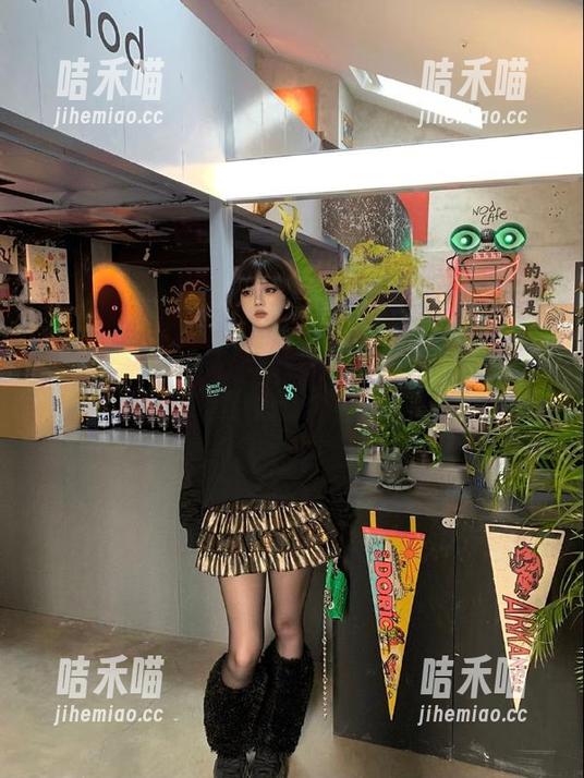 黑料网 www.黑料网召唤,快来下载,保准让你边吃瓜边啃指甲,惊呀!