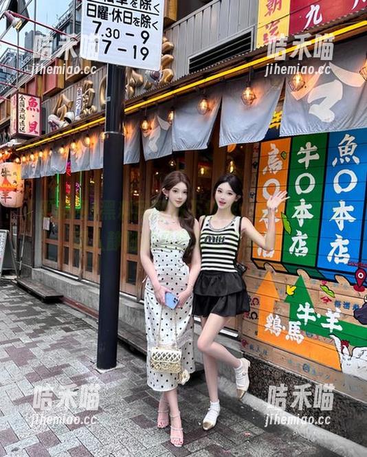 黑料网网站不打烊：瓜不停，夜深人静时的私密聚会真爽啊。
