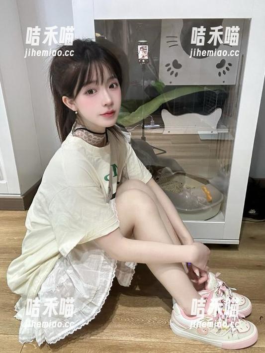 “黑料网址”app：开个小窗，瓜皮也能飞出天际！