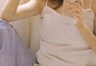 报道一下，“黑料网红”视频里的瓜真是大众口味，上天也太会安排了吧！